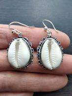 Cowrie schelp oorbellen, Hangers, Verzenden, Wit, Nieuw