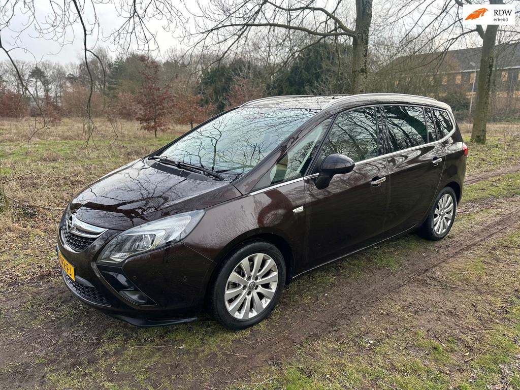 Opel Zafira Tourer 1.4 Cosmo apk t/m 24-07-2026, Voorwielaandrijving, Euro 5, 15 km/l, 4 cilinders