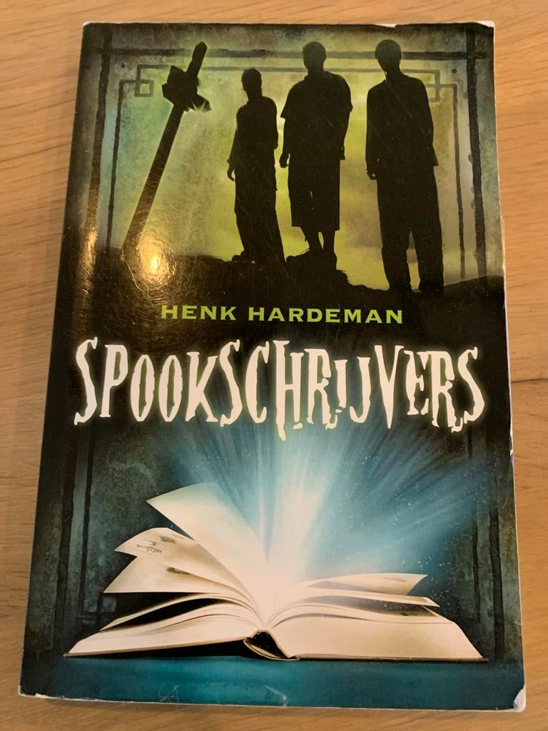 Spookschrijvers - Henk Hardeman, Ophalen of Verzenden, Gelezen, Fictie algemeen