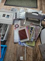 Sizzix Big Shot  MEGA grote set snijmallen  hobbyset, Ophalen, Gebruikt, Frame of Mal