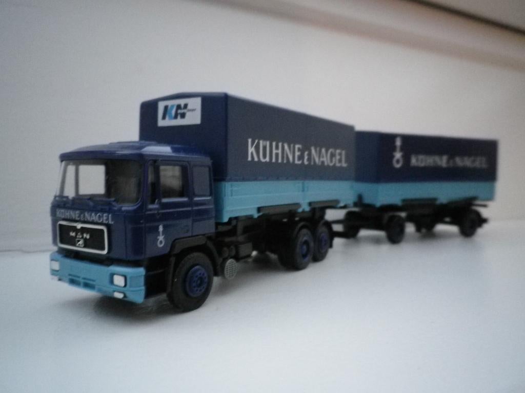 Herpa MAN F90 wisselbak huifcombinatie Kuhne und Nagel, Ophalen of Verzenden, Zo goed als nieuw, Bus of Vrachtwagen, Herpa