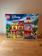 43245 LEGO Disney Encanto The Magical Madrigal House, Ophalen of Verzenden, Zo goed als nieuw, Complete set, Lego