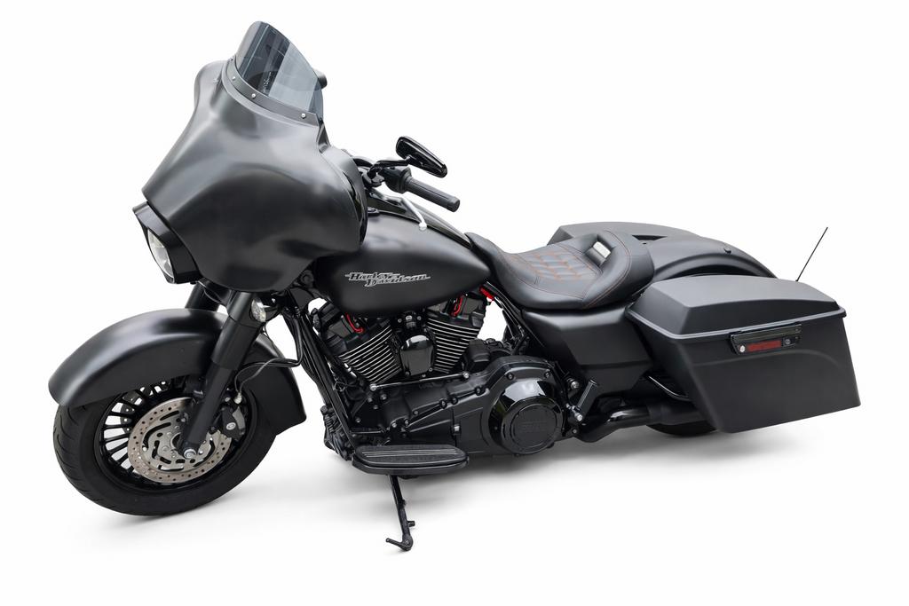 Harley-Davidson Street Glide/Custom Black/Dik uitgevoerd, Motoren, Motoren | Harley-Davidson, Bedrijf, Toermotor