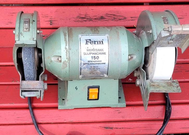 Ferm Werkbank Slijpmachine 150 - Bench Grinder, Doe-het-zelf en Verbouw, Gereedschap | Slijpmachines, Gebruikt, Werkbankslijpmachine