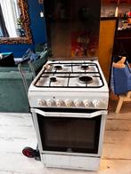Gasfornuis Indesit + oven (gratis af te halen), Witgoed en Apparatuur, Ophalen, Gebruikt, 4 kookzones, Gas