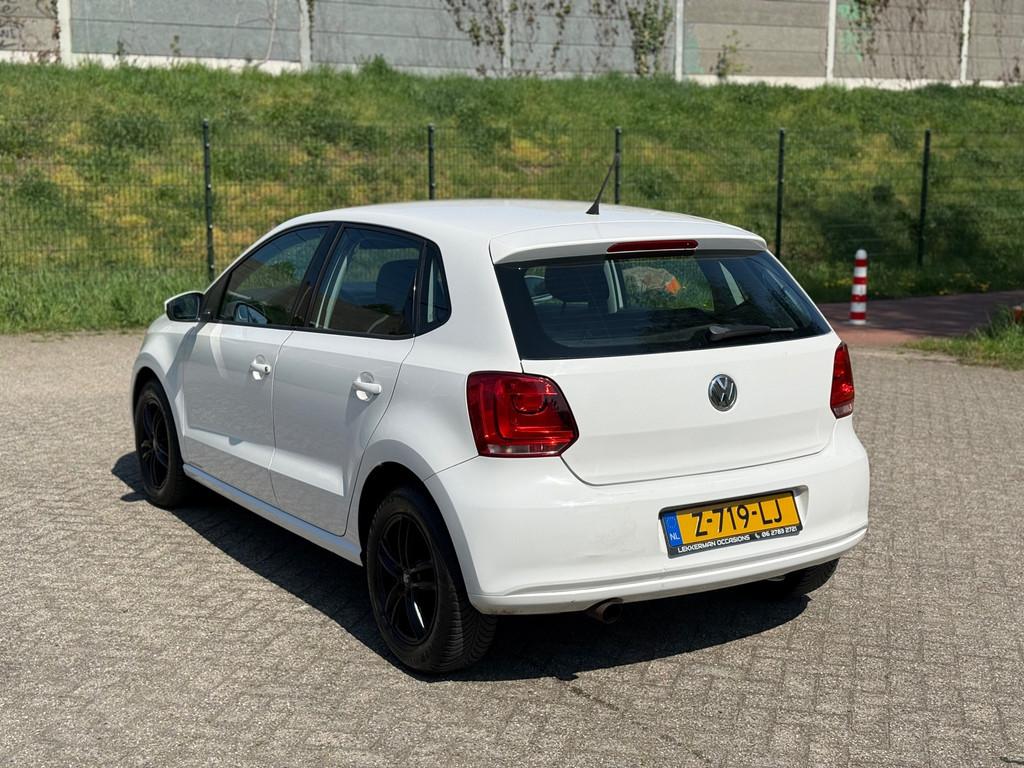 Volkswagen Polo 1.4-16V Highline CARPLAY I 86PK I NWE APK I, Auto's, Volkswagen, Voorwielaandrijving, 86 pk, Wit, Bedrijf
