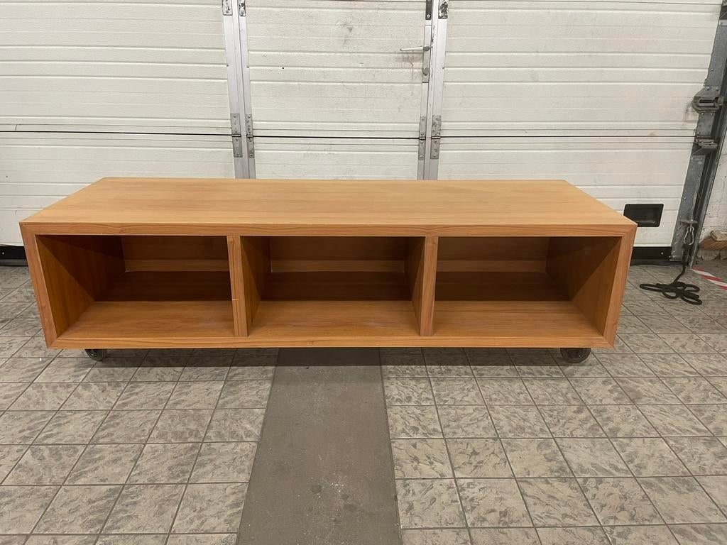 Verrijbaar Tv Meubel van Kersenhout 2, Ophalen, 150 tot 200 cm, Minimalistisch / modern, Zo goed als nieuw