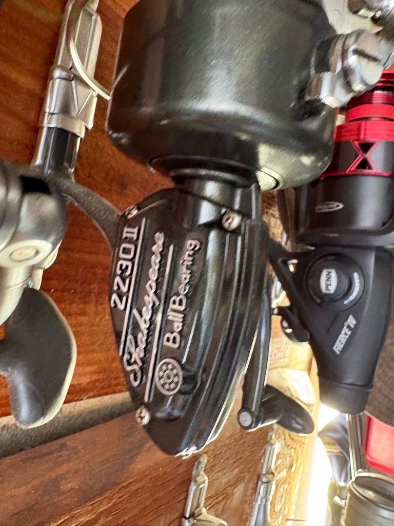 Shakespeare 2230 II vismolen, Watersport en Boten, Ophalen of Verzenden, Gebruikt, Molen