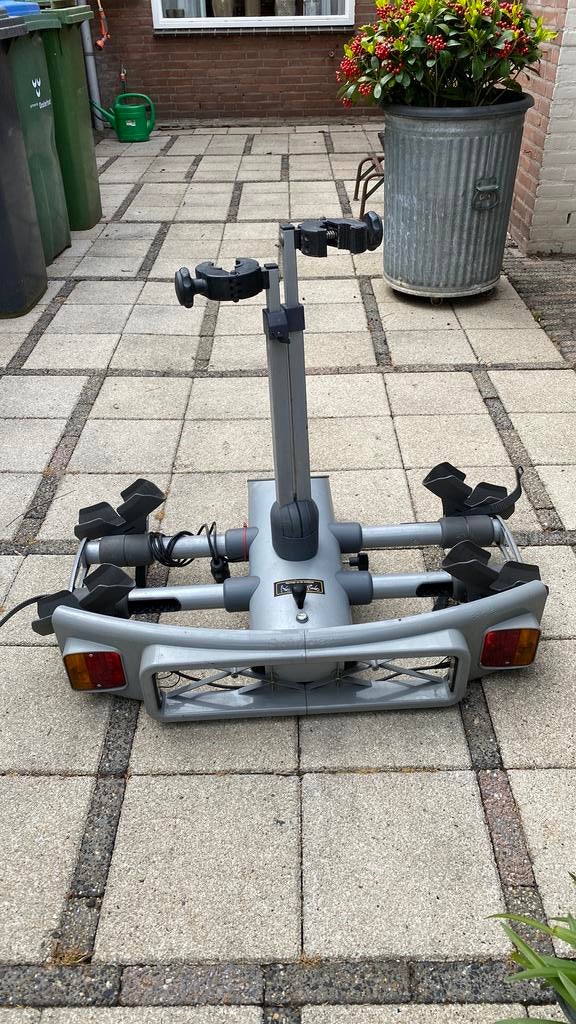 Fietsendrager, Ophalen, Gebruikt, 2 fietsen, Trekhaakdrager