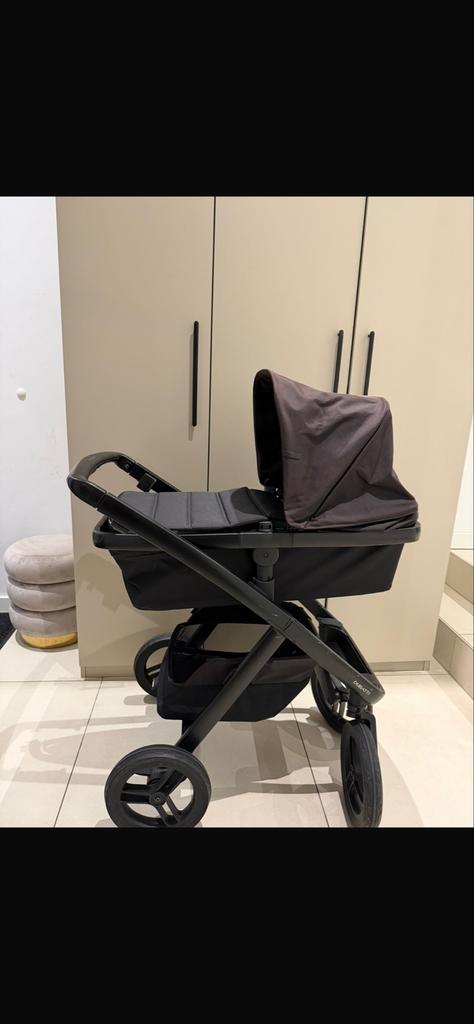 Dubatti - Nuna Mixx Next kinderwagen  en autostoel, Kinderen en Baby's, Overige merken, Ophalen of Verzenden, Zo goed als nieuw