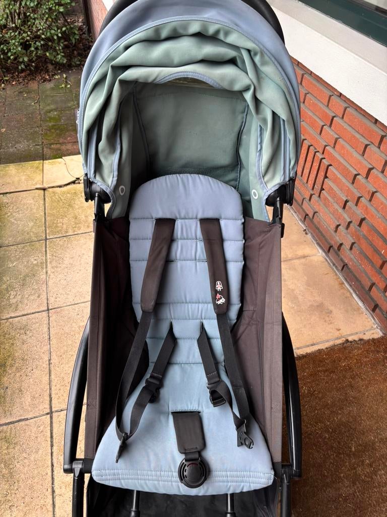 Yoyo Babyzen kinderwagen blauw zwart, Kinderen en Baby's, Buggy's, Ophalen, Zo goed als nieuw
