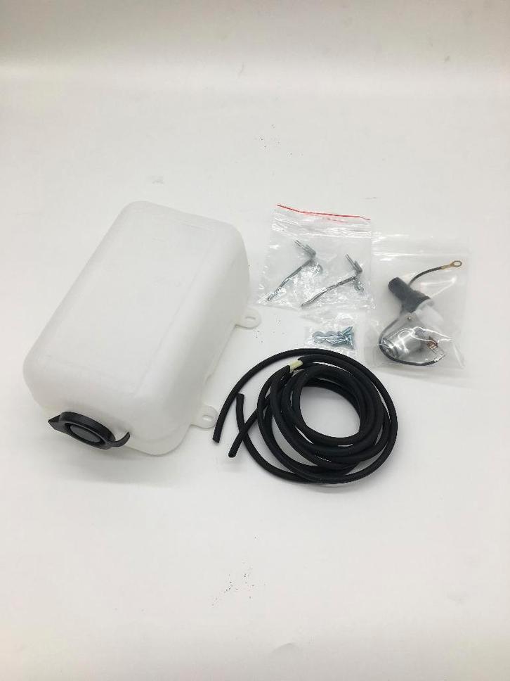 Te koop Ruitenwisservloeistof sproeier set (compleet) Dodge, Auto diversen, Overige Auto diversen, Ophalen of Verzenden