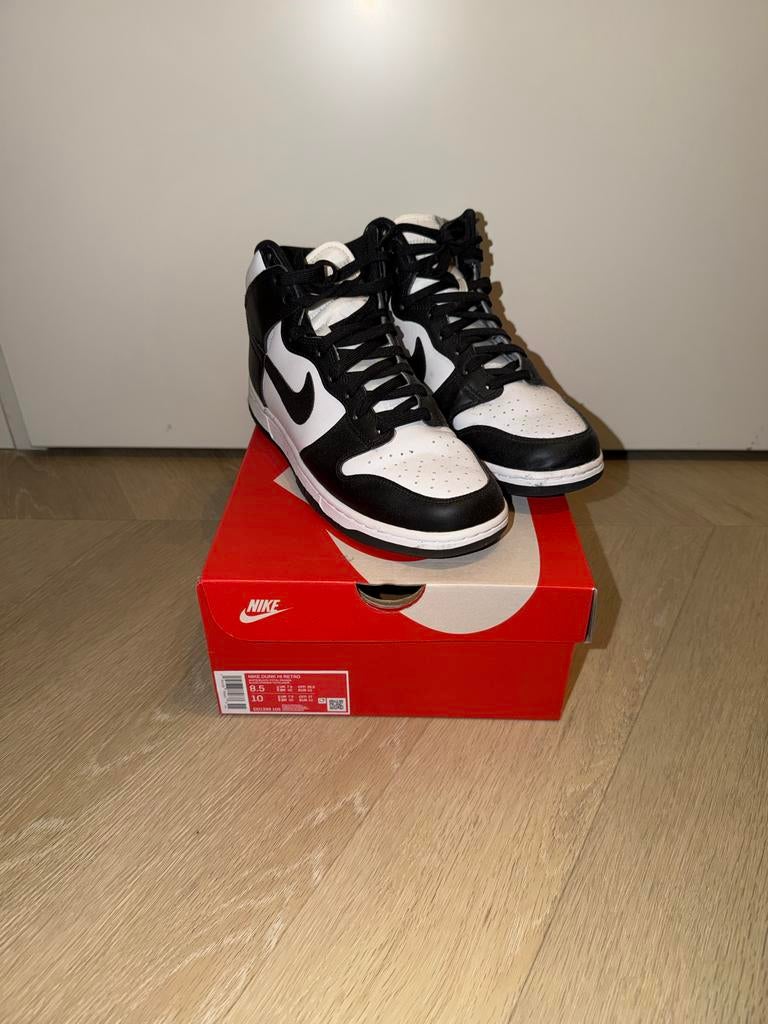 Nike Dunk High Retro Panda - Maat 42, Kleding | Dames, Schoenen, Ophalen of Verzenden, Zo goed als nieuw, Zwart, Sneakers of Gympen