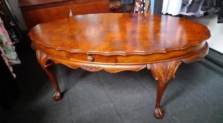 Noten barok salon tafel ovaal model met glas plaat, Antiek en Kunst, Antiek | Meubels | Tafels, Ophalen of Verzenden