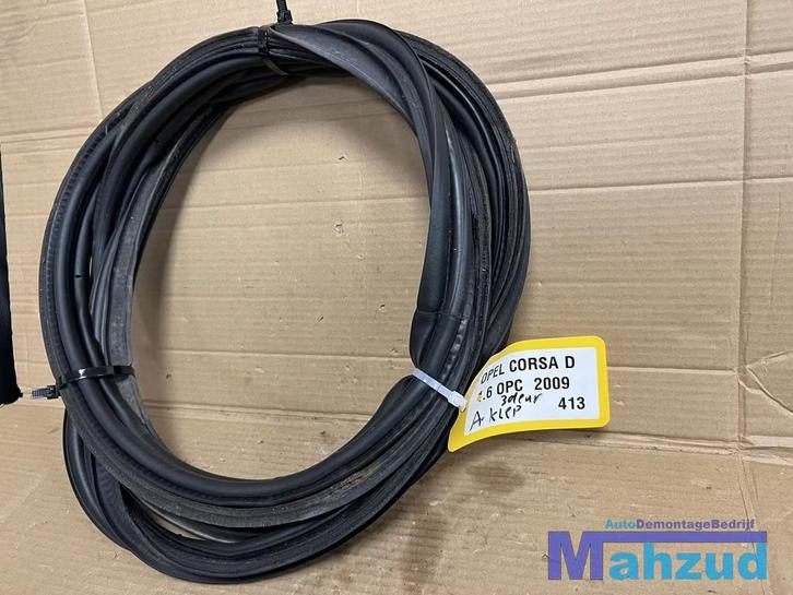 OPEL CORSA D Achterklep rubber 2006-2015, Auto-onderdelen, Overige Auto-onderdelen, Opel, Gebruikt, Ophalen of Verzenden