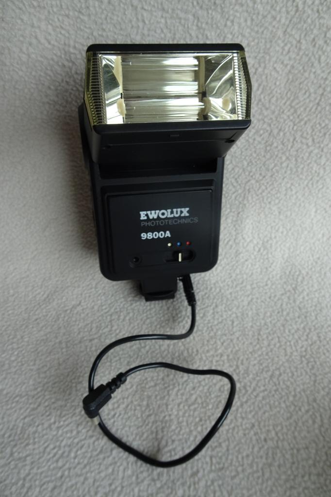 Luxon flitsapparaat Ewolux 9800A uit 1989, Verzamelen, Overige Verzamelen, Zo goed als nieuw, Ophalen of Verzenden