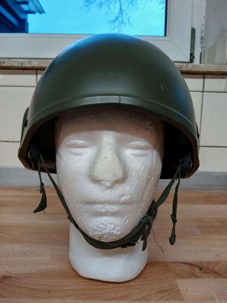 Britse MK6 kevlar helm, Verzamelen, Militaria | Algemeen, Landmacht, Helm of Baret, Engeland, Ophalen of Verzenden