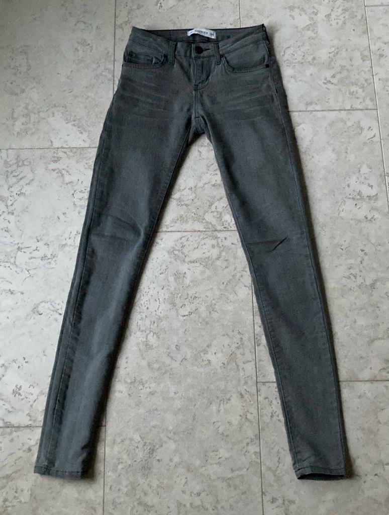 Grijze Capsize jeans maat 25, Ophalen of Verzenden, Zo goed als nieuw, Grijs, W27 (confectie 34) of kleiner