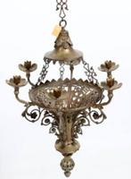 Antieke 19de eeuw Franse koperen Neo-Gotische Kaarsenkroon, Ophalen, Koper