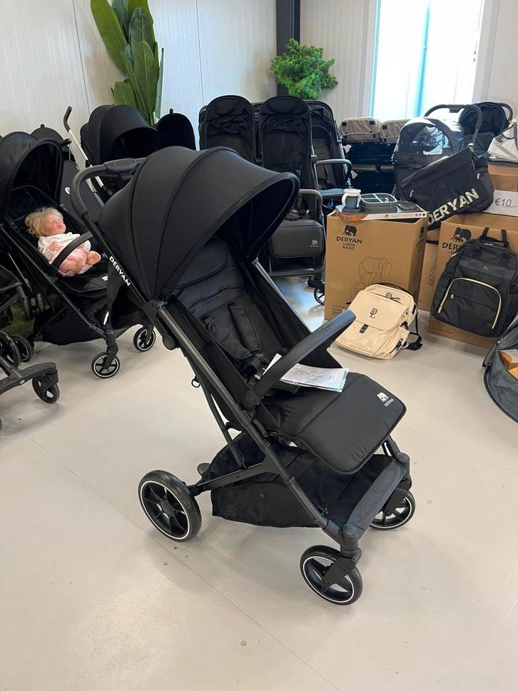 Deryan - Rolo Buggy XL Zwart, Kinderen en Baby's, Buggy's, Nieuw, Overige merken, Verstelbare rugleuning, Zonnekap, Ophalen of Verzenden