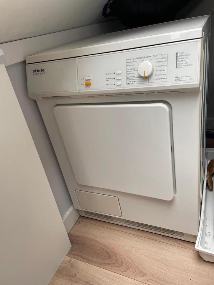 Droger, Witgoed en Apparatuur, Wasdrogers, Gebruikt, Condens, Voorlader, 6 tot 8 kg, 85 tot 90 cm, Ophalen