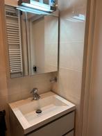 Spiegelkast 60cm met licht en elektra - Nieuwstaat!, Ophalen, Spiegelkast, Nieuw, 50 tot 100 cm