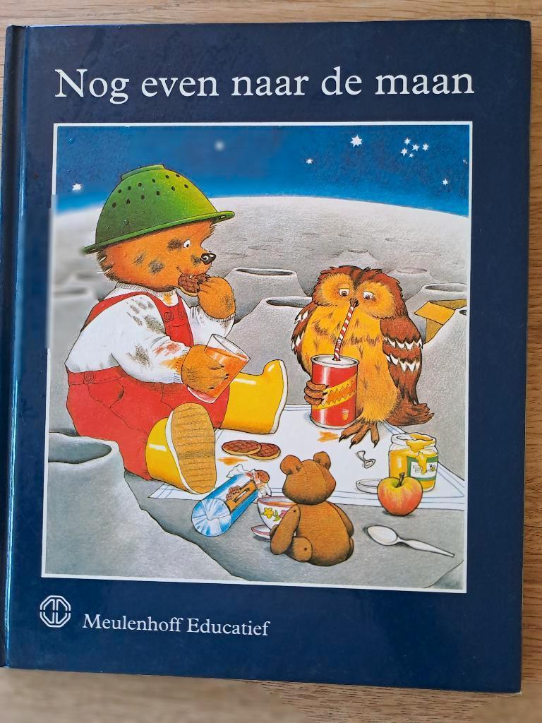 NOG EVEN NAAR DE MAAN. JILL MURPHY, Gelezen, Jill Murphy, Fictie algemeen, Jongen of Meisje