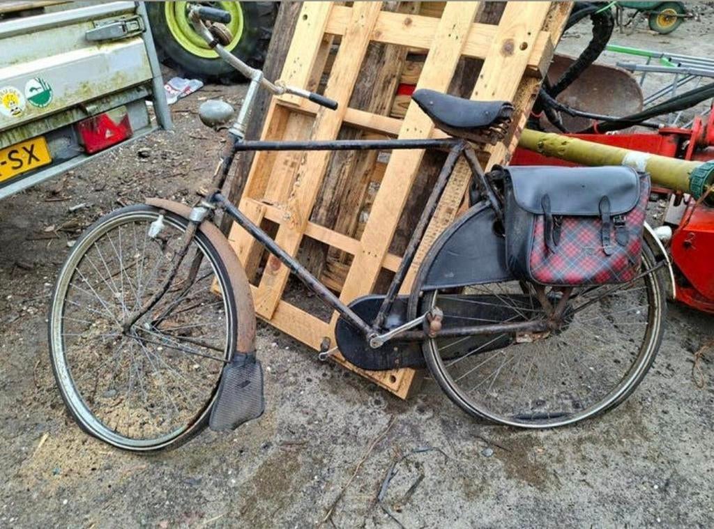 Oude Juncker fiets meer dan 70 kaar antiek, Fietsen en Brommers, Ophalen of Verzenden