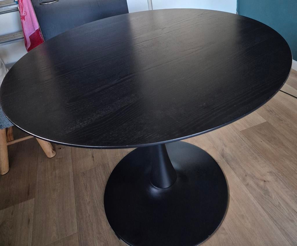 Ronde eettafel zwart essen fineer, stalen onderstel, Ophalen