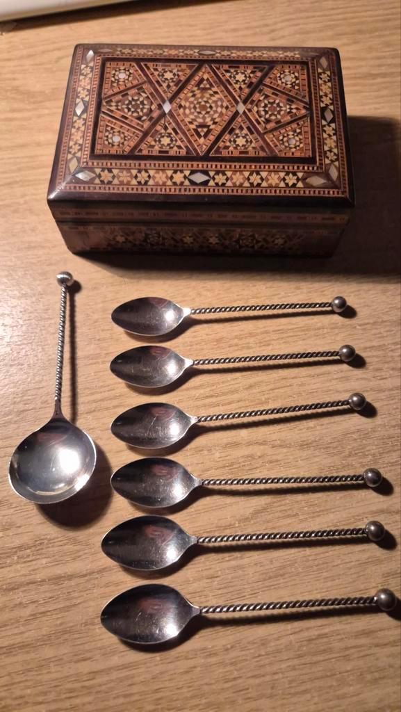 Verzilverde theelepeltjes en suikerschepje, Antiek en Kunst, Antiek | Bestek, Ophalen of Verzenden