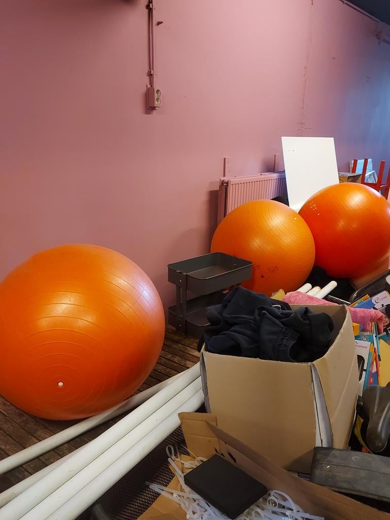 Pilates bal - Oranje fitnessbal Gratis afhalen, Ophalen of Verzenden, Gebruikt, Yoga-accessoire