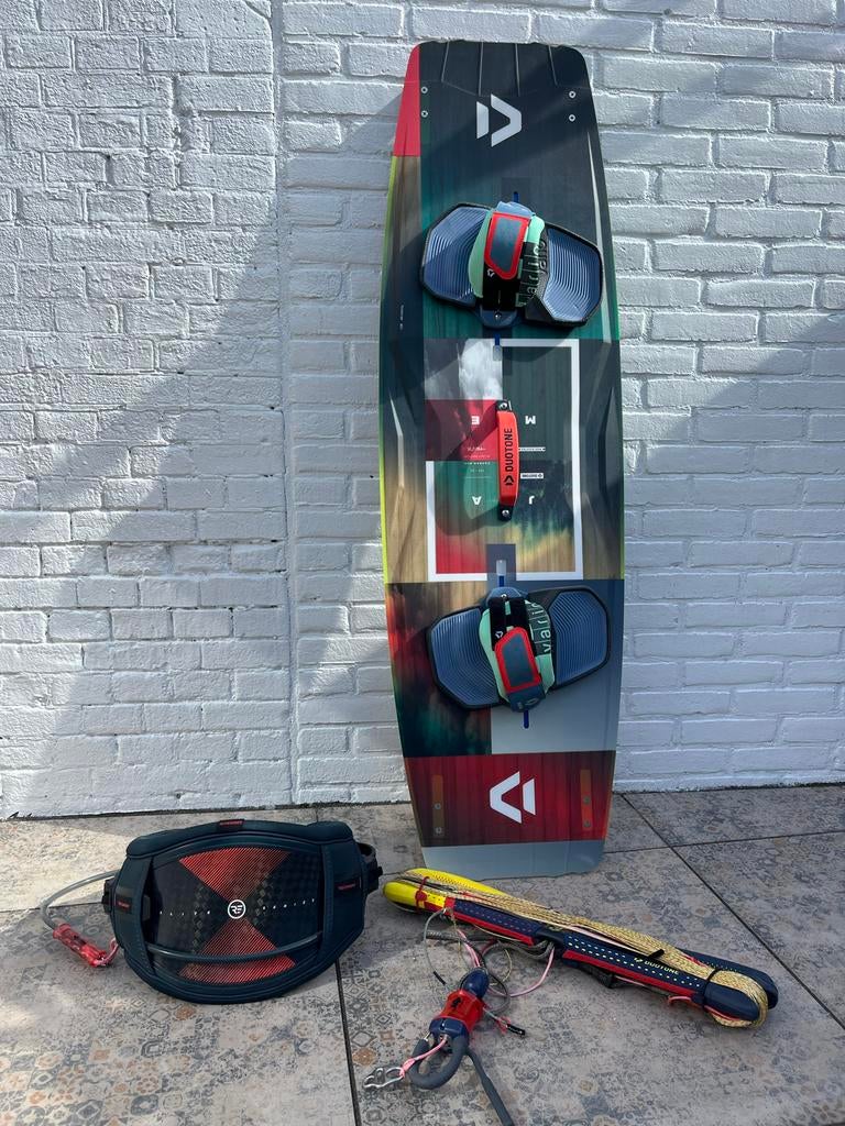 Complete Duotone Kitesurf Set - Zo goed als nieuw, Ophalen, Kitesurf-set, Twintip, Zo goed als nieuw