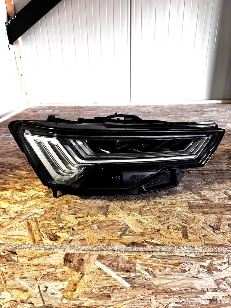 Audi A6 C8 Matrix LED Koplamp Rechts (4K0.941.036), Ophalen, Gebruikt, Audi