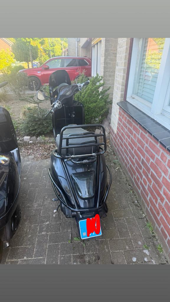 Vespa sprint 2014, Ophalen of Verzenden, Zo goed als nieuw, Benzine