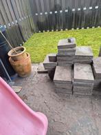 Betontegels 30x40 en restanten GRATIS, Ophalen of Verzenden