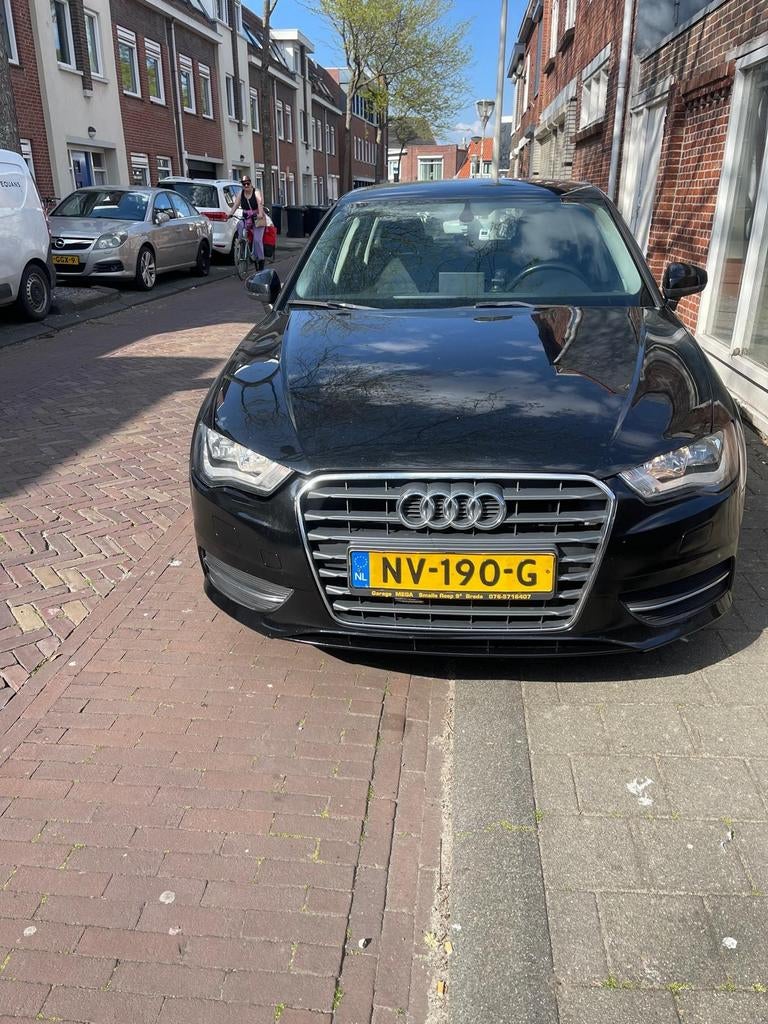 Audi A3 sportback 1.6 TDI bouwjaar 2016 1 jaar APK, Auto's, Audi, Particulier, A3, Diesel, C, Hatchback, Handgeschakeld, Geïmporteerd