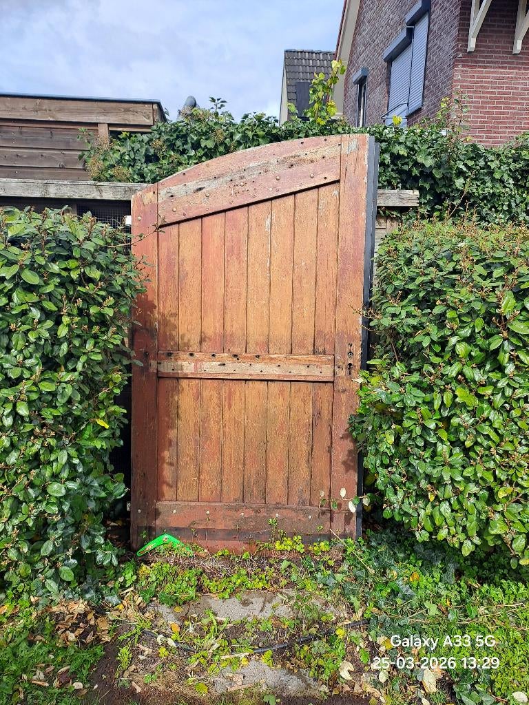 Twee hard houten deuren, Doe-het-zelf en Verbouw, Deuren en Horren, Gebruikt, Garagedeur, 200 tot 215 cm, Hout