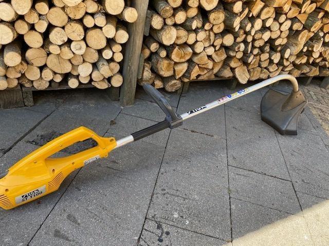 Bosmaaier Stiga 1100, Ophalen, Gebruikt, Stiga, 10 tot 30 cm