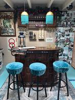 Bar met 4 barkrukken en achterkast, Ophalen of Verzenden, Gebruikt, Inclusief barstoelen