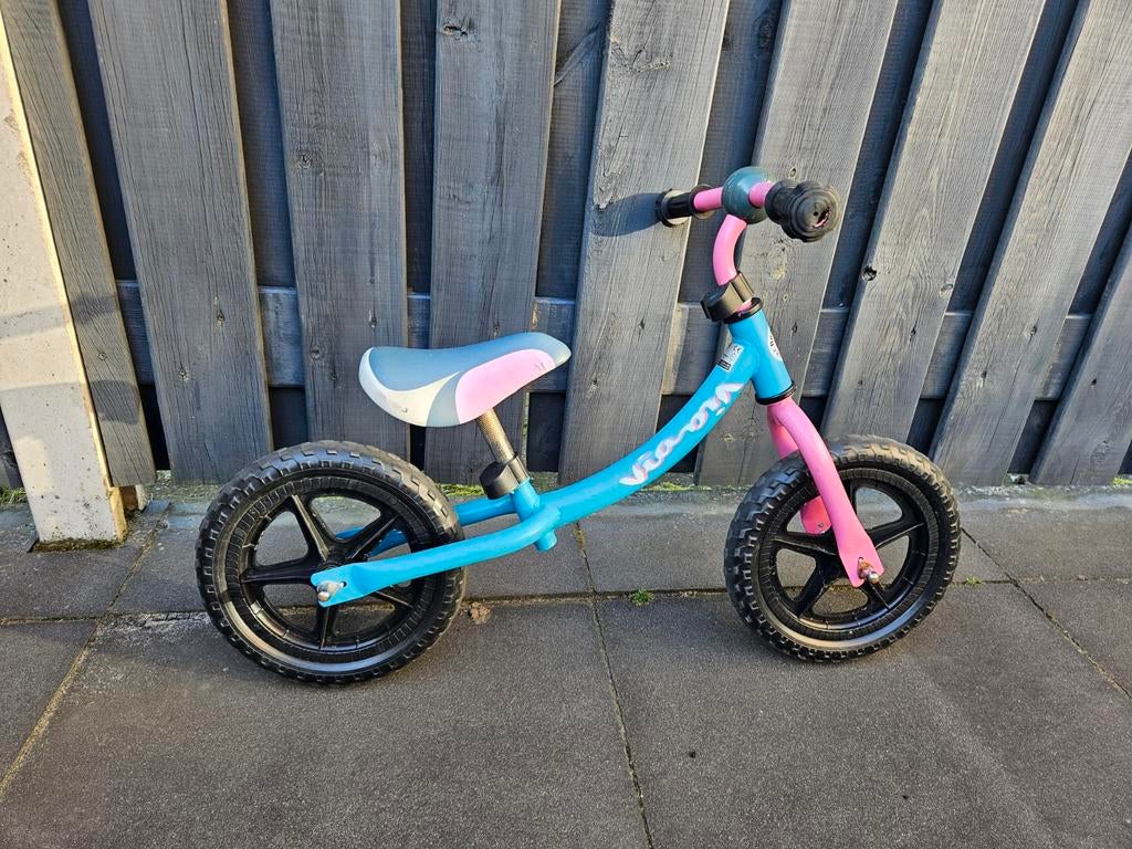 Blauw met roze Via-Via loopfietsje, Ophalen of Verzenden