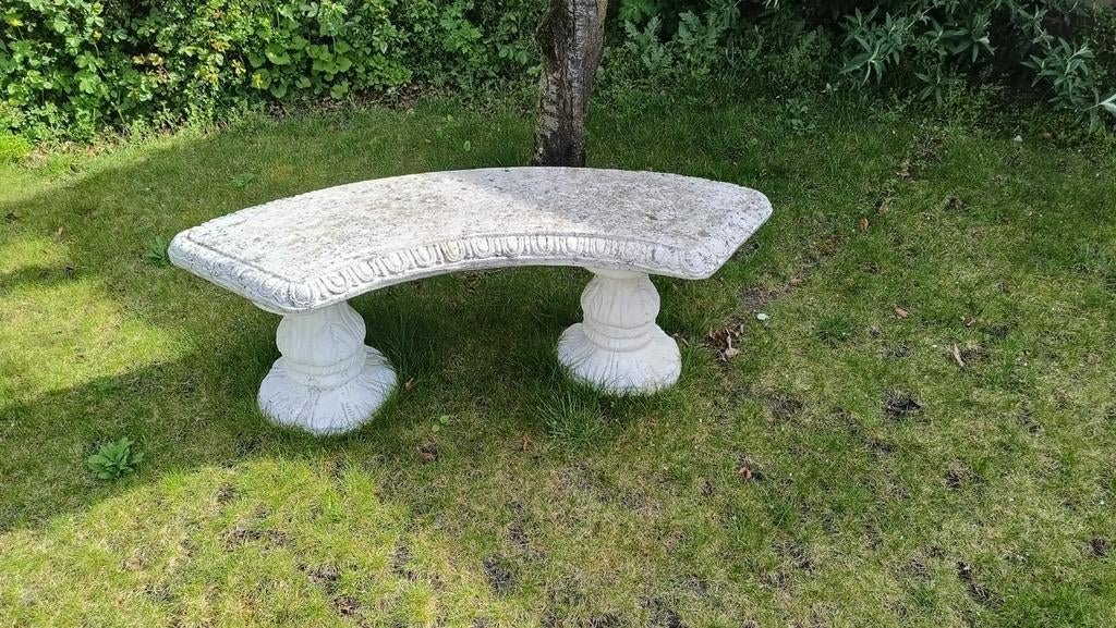 Betonnen bankje ornament, Ophalen, Gebruikt