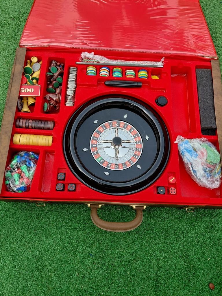 Het Wiel Van De Casinoroulette Stock Foto - Afbeelding bestaande uit