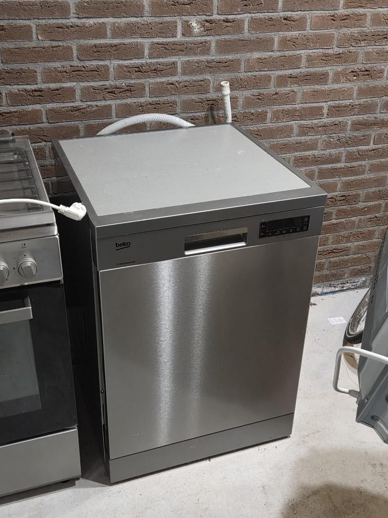 Vaatwasmachine Beko DFN26320x2mm, Witgoed en Apparatuur, Vaatwasmachines, Ophalen, Gebruikt, Minder dan 10 liter, 85 tot 90 cm