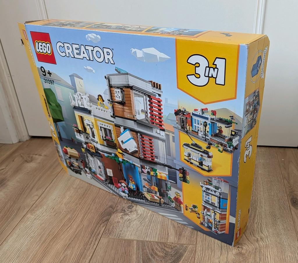 LEGO Creator 3 in 1 Woonhuis, Dierenwinkel en Café #31097, Kinderen en Baby's, Speelgoed | Duplo en Lego, Gebruikt, Lego, Compleet