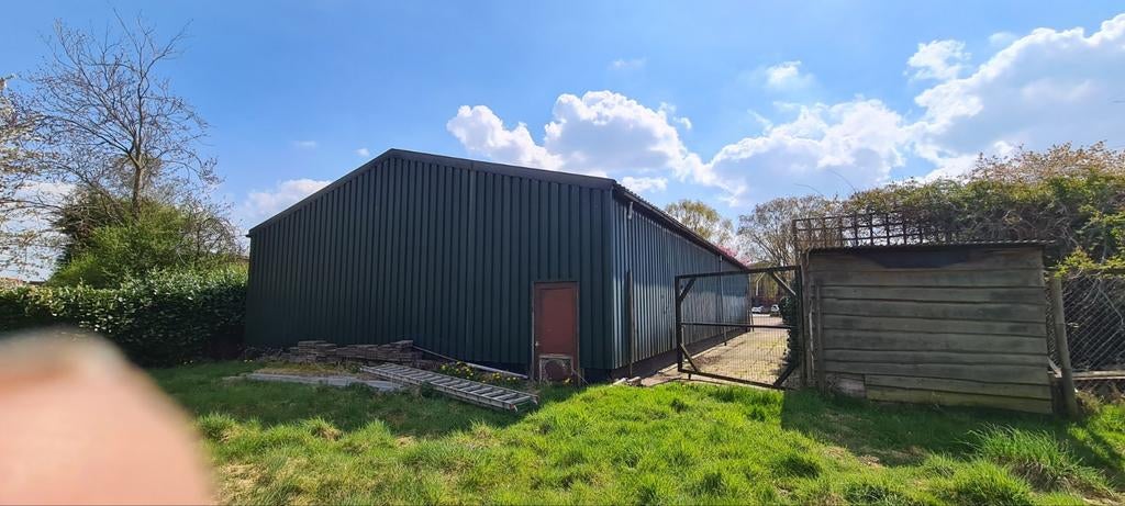 hal schuur loods te koop 200m2 bedrijfshal, Ophalen