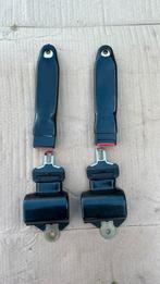 Oldtimer auto gordels, Ophalen