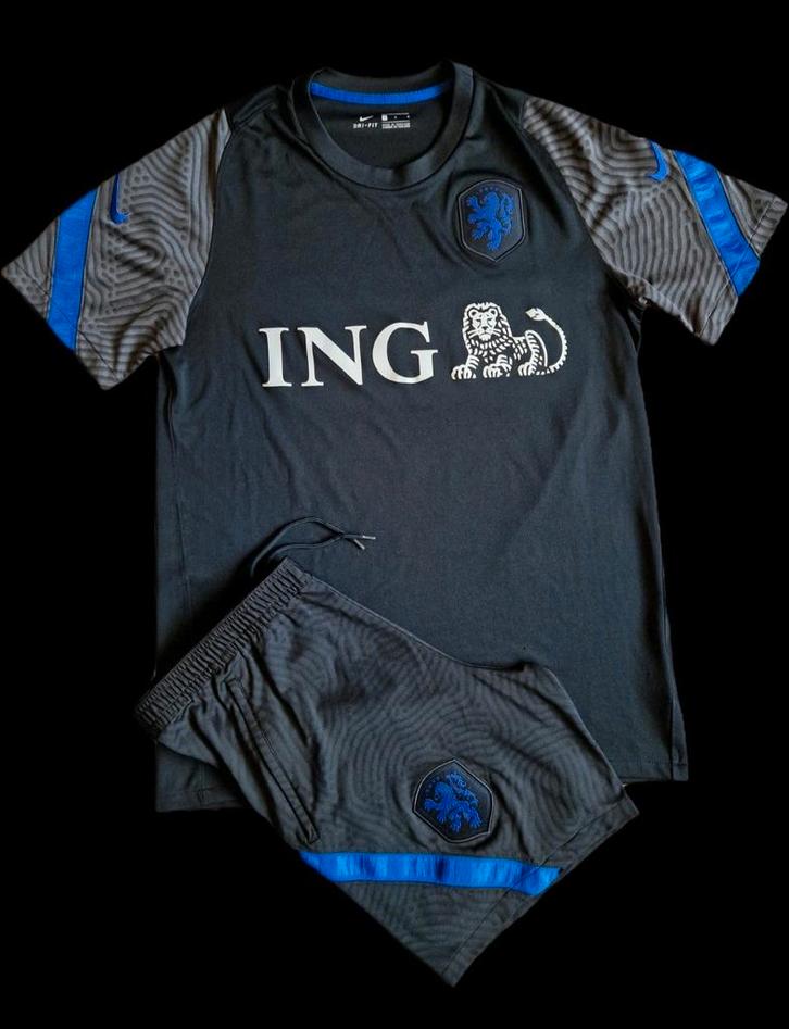 Nederlands elftal shirt 2020 KNVB Oranje voetbal tenue M, Kleding | Heren, Sportkleding, Zo goed als nieuw, Voetbal, Maat 48/50 (M)