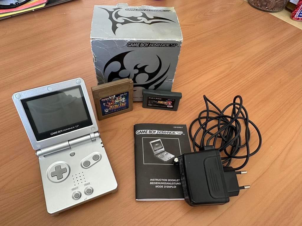 Nintendo Game Boy Advance SP - Zilver (AGS-001), Ophalen of Verzenden, Gebruikt, Game Boy Advance SP, Met games