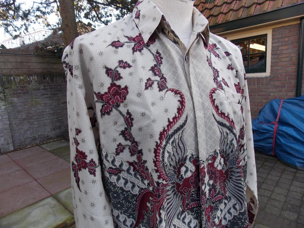 Indonesian batik overhemd , mooie print, maat L nieuw, Ophalen of Verzenden, Nieuw, Overige kleuren, Halswijdte 41/42 (L)