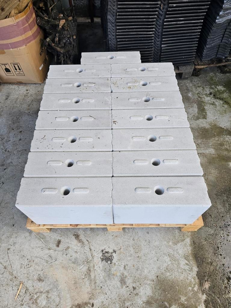 Kalkzandsteen vellingblok  V150/298/437, Doe-het-zelf en Verbouw, Ophalen, Kalkzandstenen